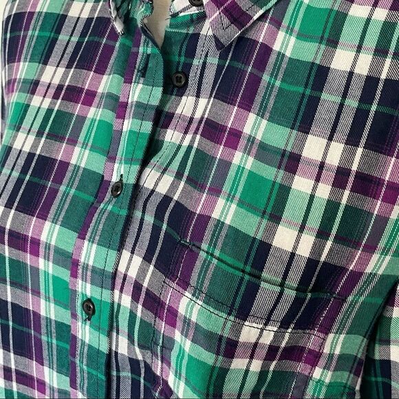 Gap The Fitted Boyfriend Plaid Flannel Button Up Shirt, Medium - Picture 5 of 13